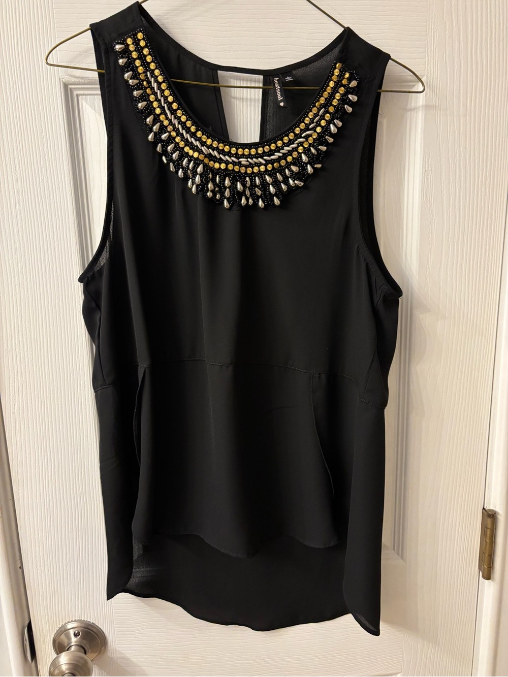 HeartSoul Black Beaded Necklace-Detail Sleeveless Top